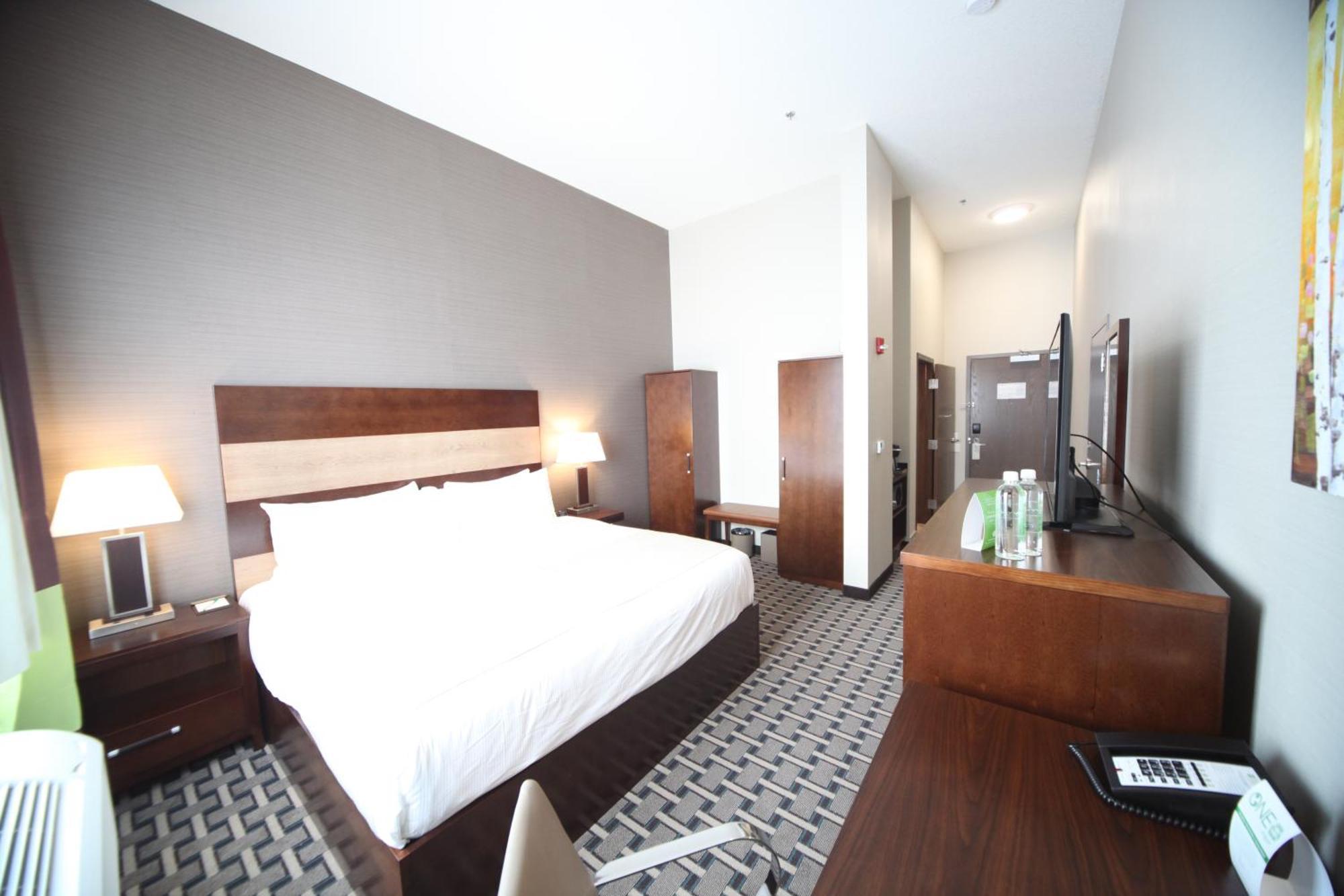 King Room - Disability Access,711957946:JPEG